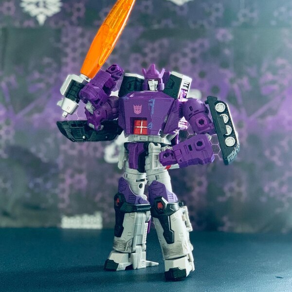 Transformers WFC Kingdom Galvatron  (4 of 7)